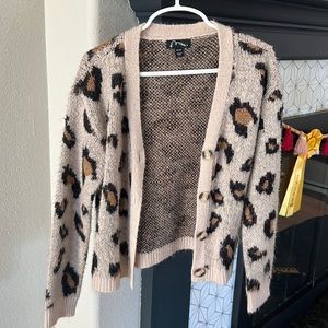 Art Class M 7/8 leopard sweater